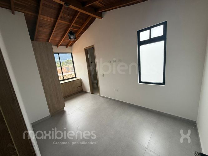Apartamento de 2 alcobas en venta en Lomitas, La Ceja, 78 m² · foto 9 de 14