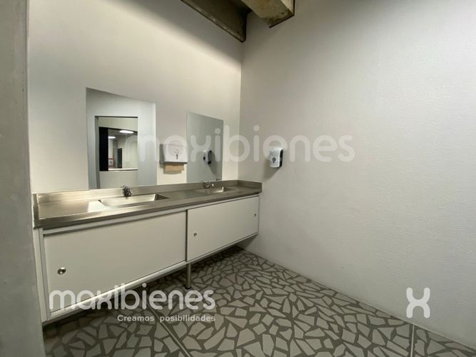 Local en arriendo en San Isidro, Medellín, 20 m² · foto 13 de 13