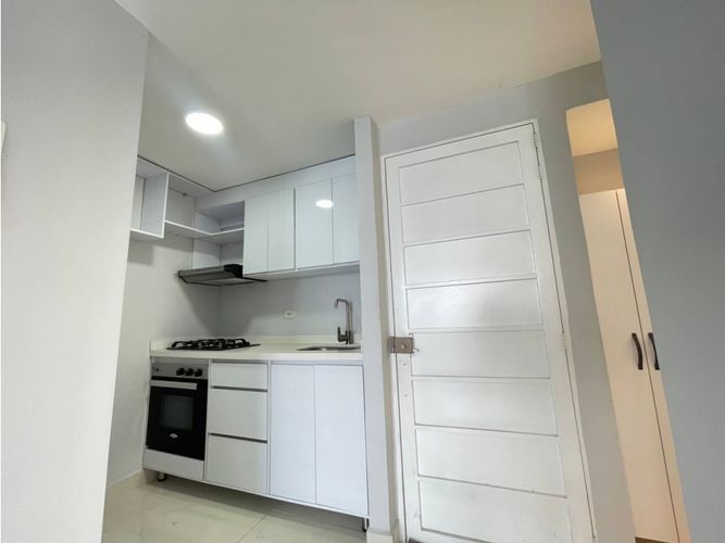 Apartamento de 3 alcobas en venta en Parcelacion Piedra Grande, Cali, 54 m² · foto 2 de 24