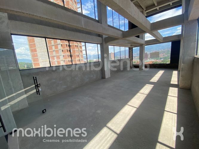 Local en arriendo en San Isidro, Medellín, 94 m² · foto 2 de 14