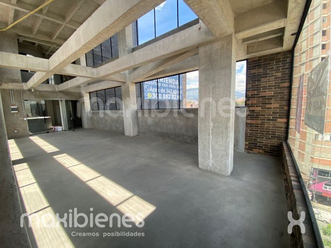 Local en arriendo en San Isidro, Medellín, 94 m² · foto 4 de 14