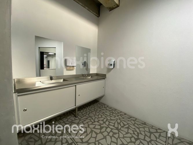 Local en arriendo en San Isidro, Medellín, 94 m² · foto 9 de 14