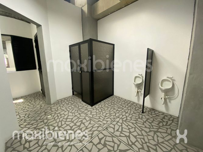 Local en arriendo en San Isidro, Medellín, 94 m² · foto 13 de 14
