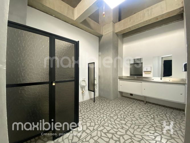 Local en arriendo en San Isidro, Medellín, 100 m² · foto 11 de 13