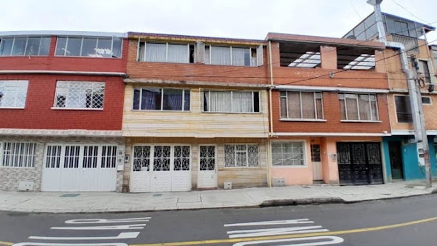Casa en venta en Bosque Popular, Bogotá · foto 3 de 14