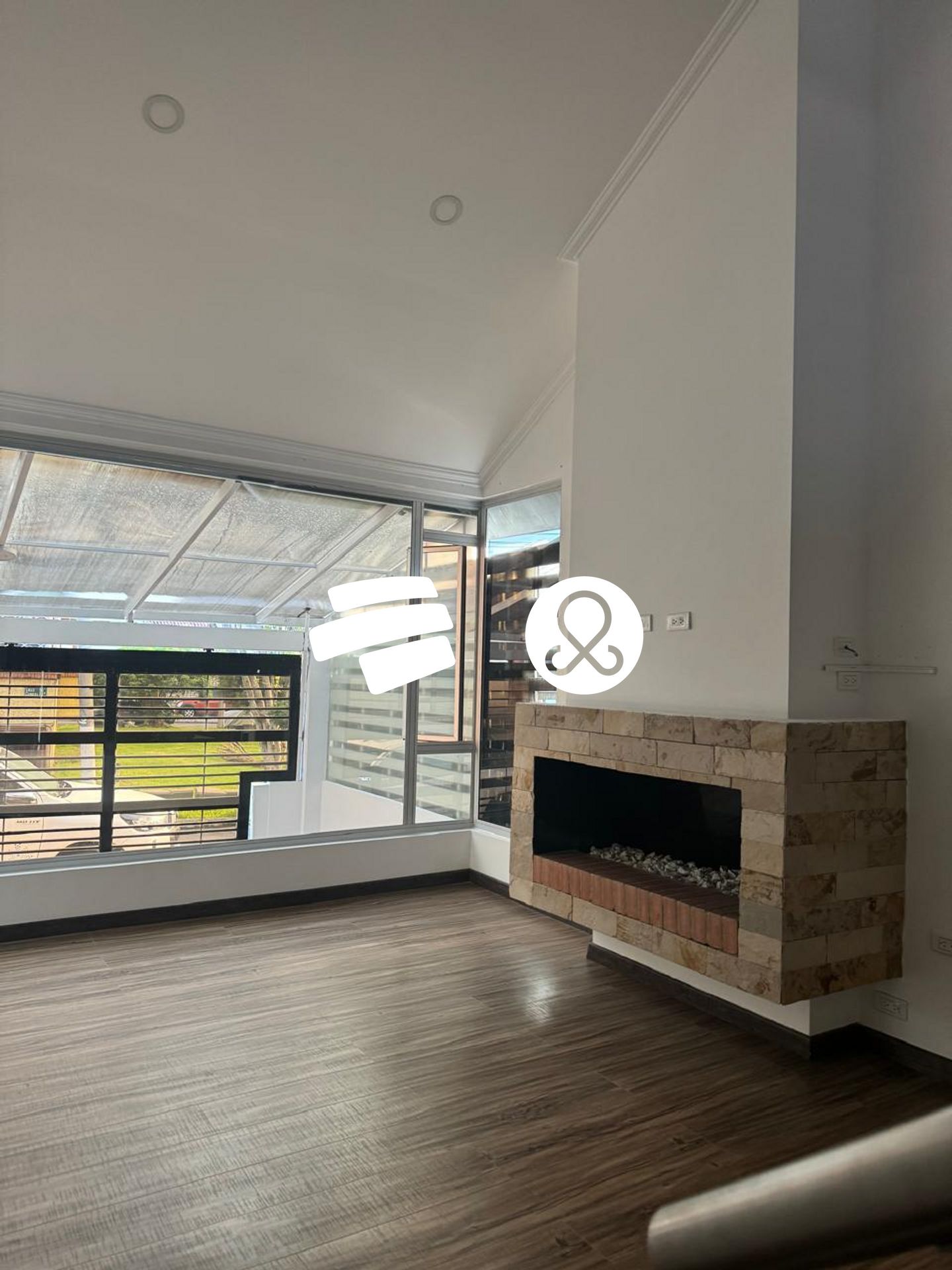 Casa en venta en Engativá, Bogotá · foto 3 de 18