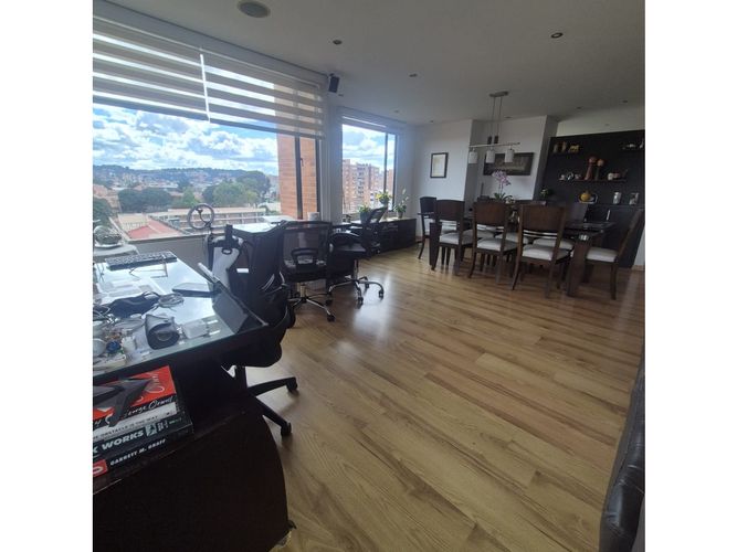 Apartamento de 3 alcobas en arriendo en Calleja Baja, Bogotá, 187 m² · foto 2 de 24
