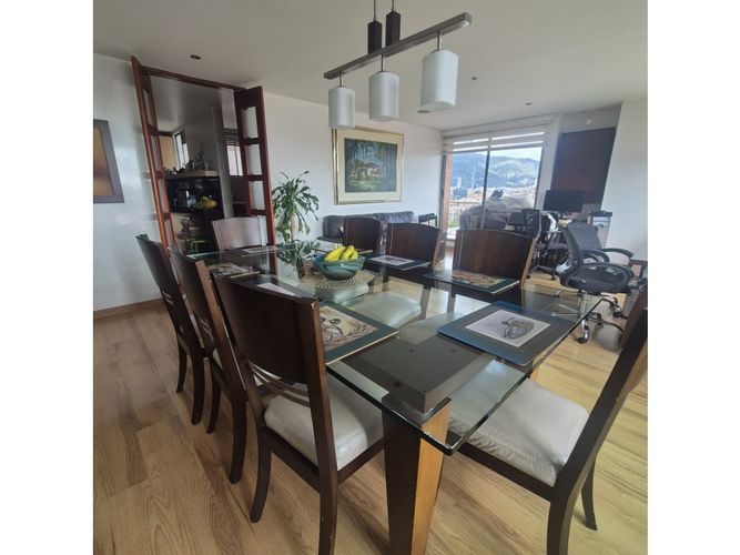 Apartamento de 3 alcobas en arriendo en Calleja Baja, Bogotá, 187 m² · foto 3 de 24