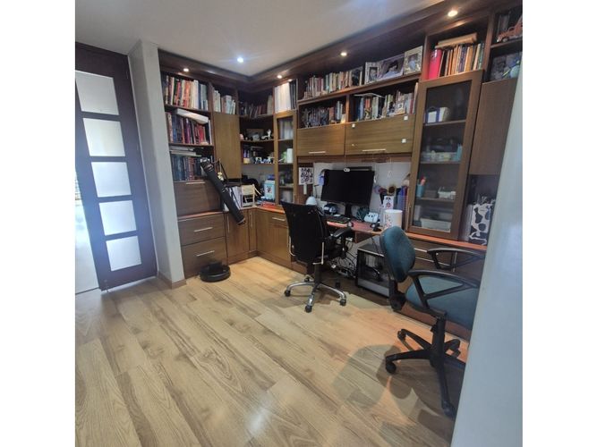 Apartamento de 3 alcobas en arriendo en Calleja Baja, Bogotá, 187 m² · foto 19 de 24