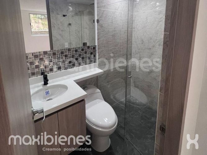 Apartamento de 2 alcobas en arriendo en Viviendas Del Sur, Medellín, 82 m² · foto 12 de 12