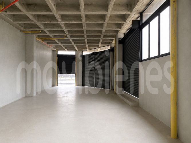 Local en arriendo en Alcaravanes, Marinilla, 200 m² · foto 2 de 6