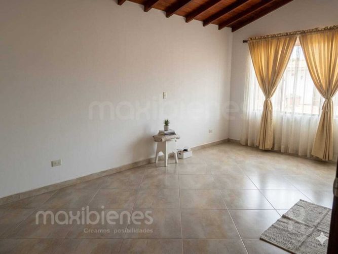 Casa de 4 alcobas en venta en Lomitas, La Ceja, 123 m² · foto 2 de 12
