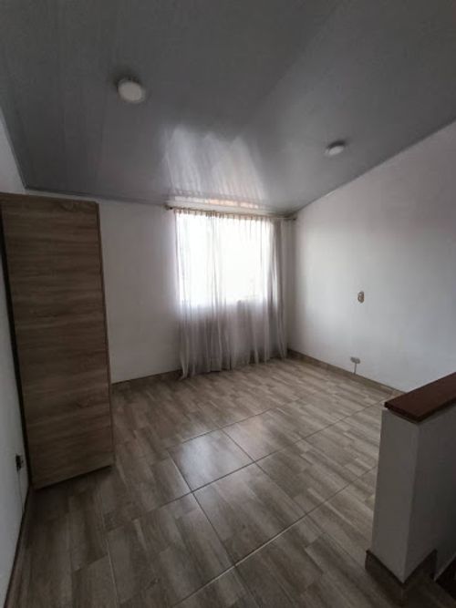 Casa de 4 alcobas en venta en Las Americas, Bogotá, 215 m² · foto 8 de 24