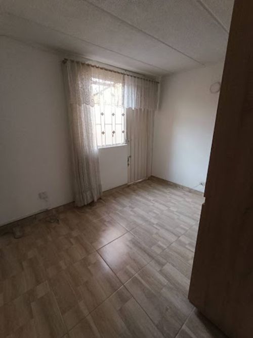 Casa de 4 alcobas en venta en Las Americas, Bogotá, 215 m² · foto 18 de 24