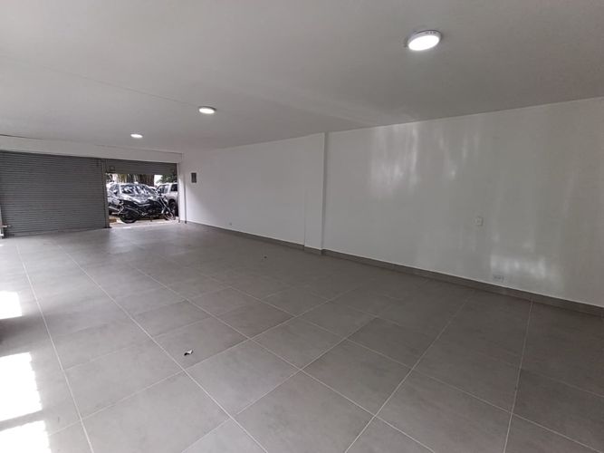 Local en arriendo en El Poblado, Medellín, 140 m² · foto 5 de 10