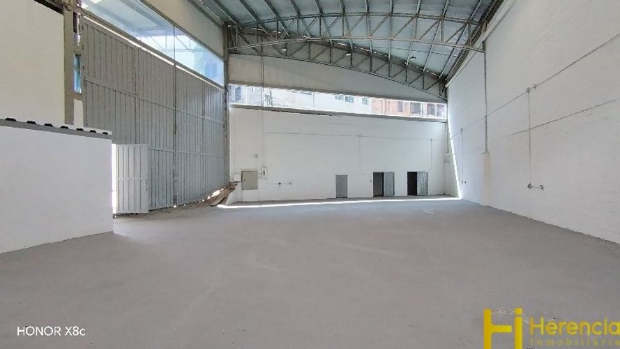 Bodega en arriendo en La Aldea, La Estrella, 330 m² · foto 4 de 19