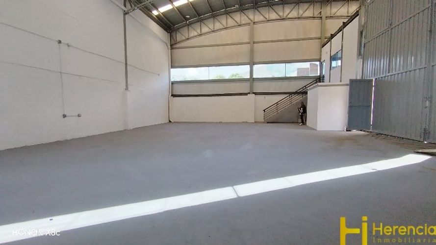 Bodega en arriendo en La Aldea, La Estrella, 330 m² · foto 8 de 19