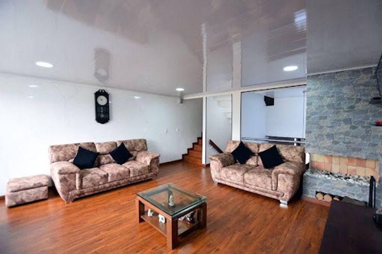 Casa de 6 alcobas en venta en Villa Magdala, Bogotá, 350 m² · foto 5 de 24