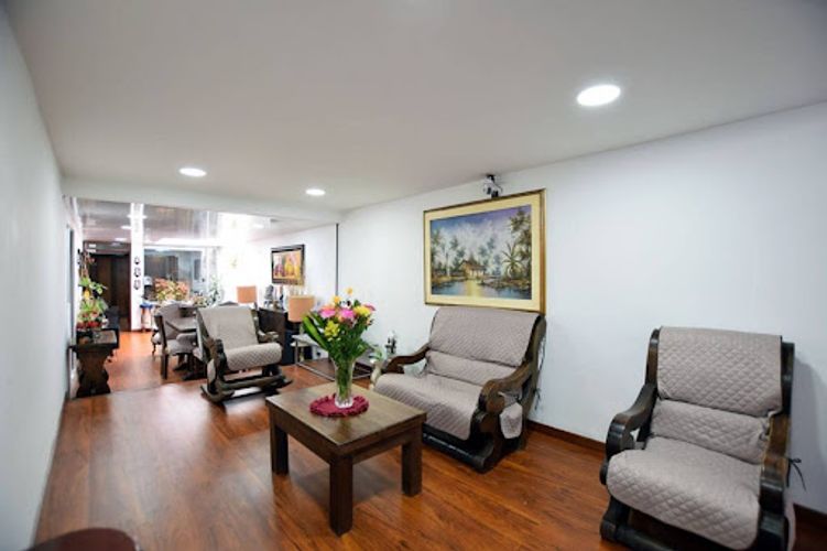 Casa de 6 alcobas en venta en Villa Magdala, Bogotá, 350 m² · foto 8 de 24