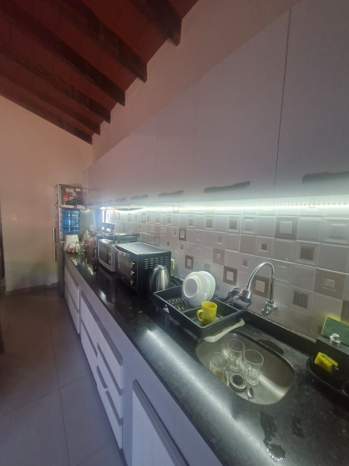 ALQUILO AMPLIA CASA EN LUQUE ZONA CONMEBOL — foto 2