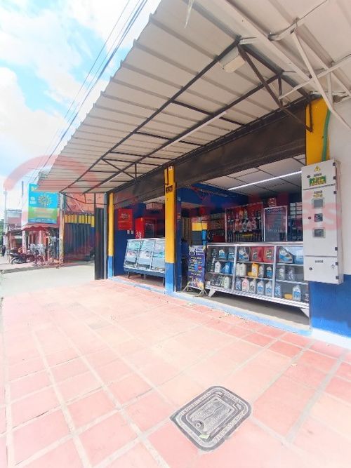 Local en arriendo en Aeropuerto, Cúcuta, 325 m² · foto 2 de 11