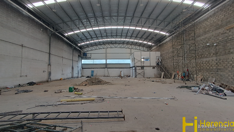 Bodega en arriendo en La Tablaza, La Estrella, 748 m² · foto 3 de 9