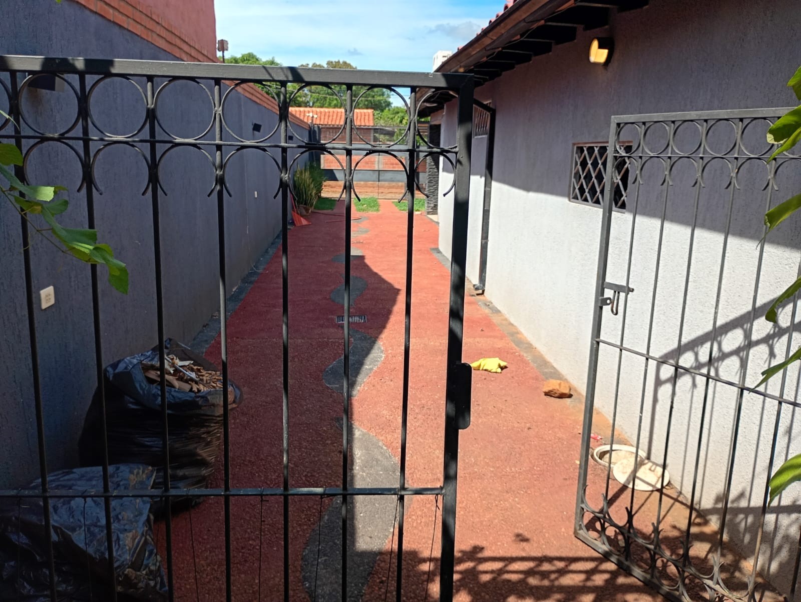 ALQUILO CASA EN LUQUE TODA EN PLANTA BAJA — foto 2