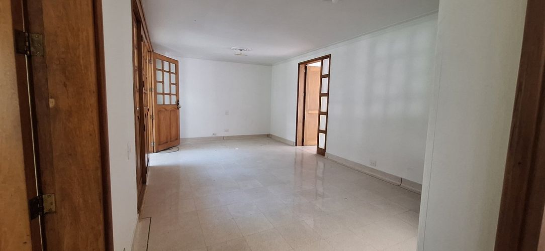 Casa de 4 alcobas en arriendo en Villagrande, Envigado, 200 m² · foto 2 de 24