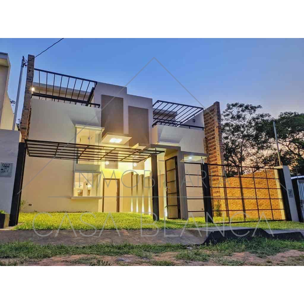 Triplex a estrenar a 2 cuadras del Yacht y Golf Club — foto 2