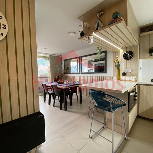 Apartamento de 3 alcobas en venta en Molinares, Bello, 51 m² · foto 2 de 12