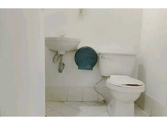 Local en arriendo en Conquistadores, Medellín, 85 m² · foto 7 de 12