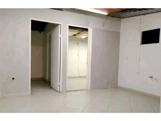 Local en arriendo en Conquistadores, Medellín, 85 m² · foto 10 de 12