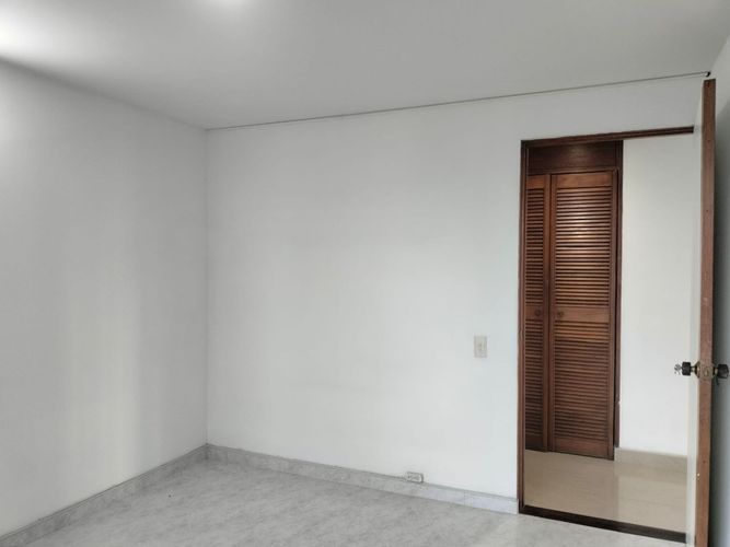 Apartamento de 4 alcobas en arriendo en El Poblado, Medellín, 156 m² · foto 17 de 18