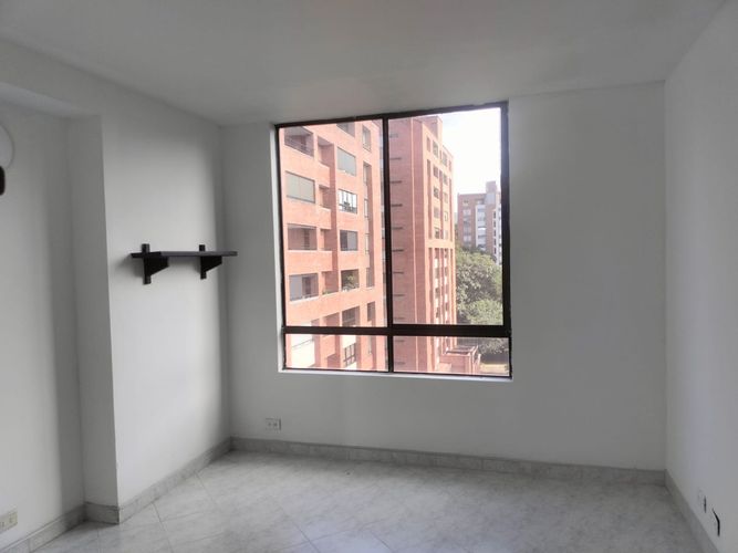 Apartamento de 4 alcobas en arriendo en El Poblado, Medellín, 156 m² · foto 9 de 18