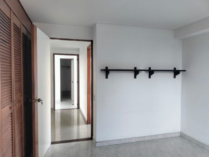 Apartamento de 4 alcobas en arriendo en El Poblado, Medellín, 156 m² · foto 8 de 18