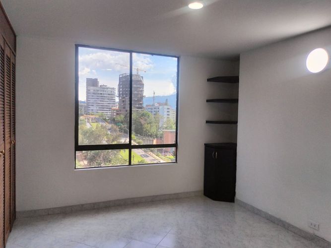Apartamento de 4 alcobas en arriendo en El Poblado, Medellín, 156 m² · foto 15 de 18