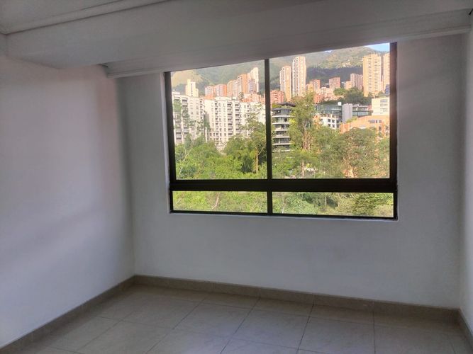Apartamento de 4 alcobas en arriendo en El Poblado, Medellín, 156 m² · foto 12 de 18