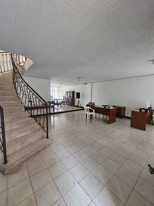Casa de 6 alcobas en venta en El Gran Limonar, Cali, 272 m² · foto 5 de 19