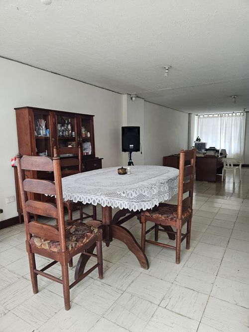 Casa de 6 alcobas en venta en El Gran Limonar, Cali, 272 m² · foto 7 de 19