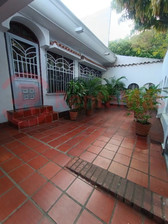Casa en venta en La Ceiba, Cúcuta · foto 3 de 24