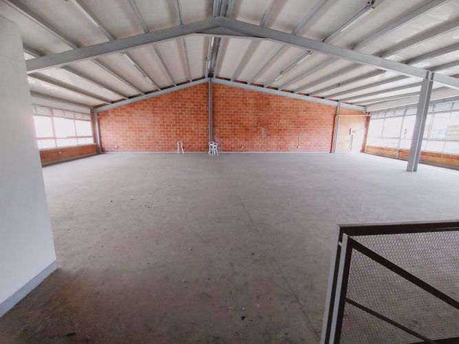 Bodega en arriendo en Calasanz, Medellín, 260 m² · foto 3 de 24