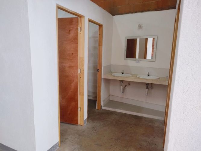 Bodega en arriendo en Calasanz, Medellín, 260 m² · foto 9 de 24