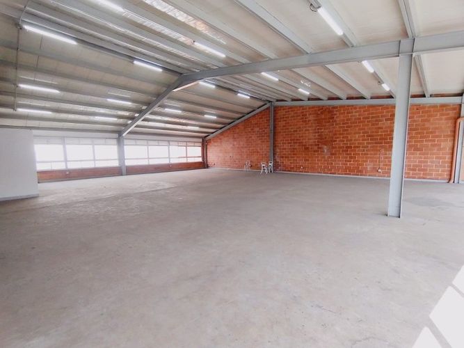 Bodega en arriendo en Calasanz, Medellín, 260 m² · foto 10 de 24