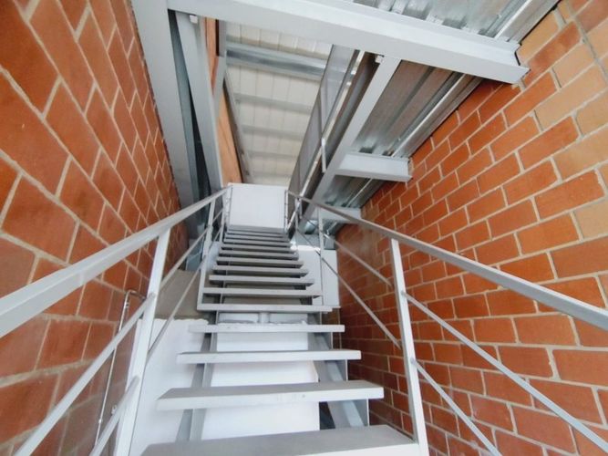Bodega en arriendo en Calasanz, Medellín, 260 m² · foto 17 de 24