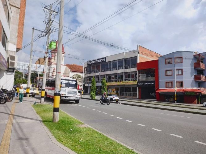 Bodega en arriendo en Calasanz, Medellín, 260 m² · foto 24 de 24