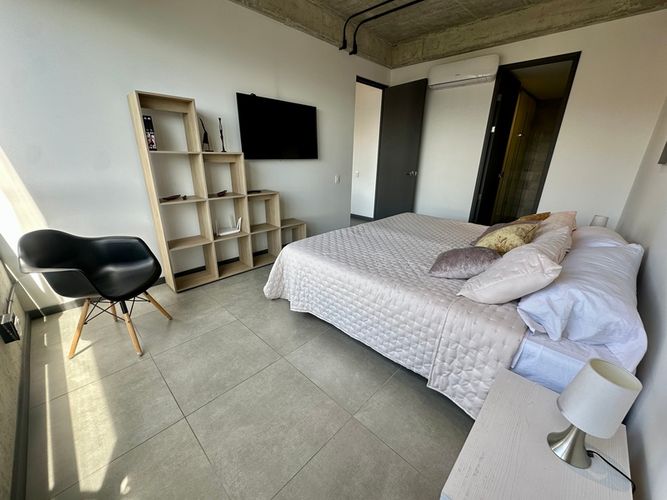 Apartamento de 2 alcobas en arriendo en El Poblado, Medellín, 107 m² · foto 8 de 21
