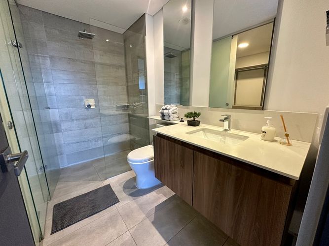 Apartamento de 2 alcobas en arriendo en El Poblado, Medellín, 107 m² · foto 14 de 21