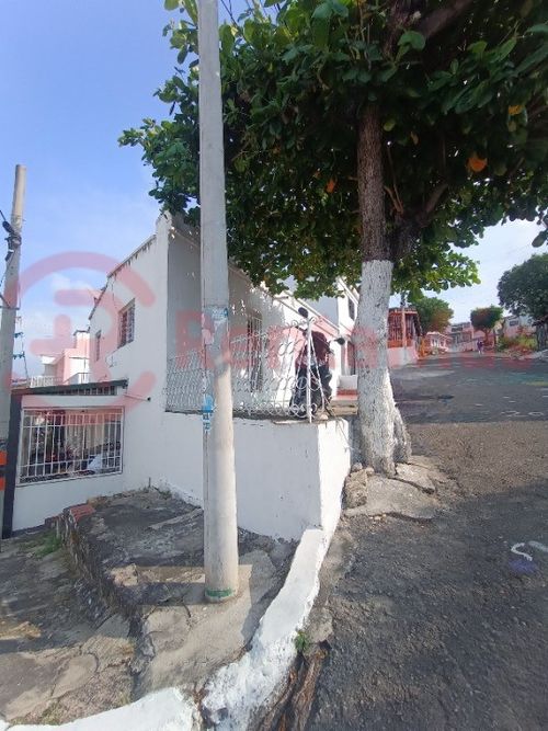 Casa de 3 alcobas en venta en La Cabrera, Cúcuta, 112 m² · foto 2 de 13