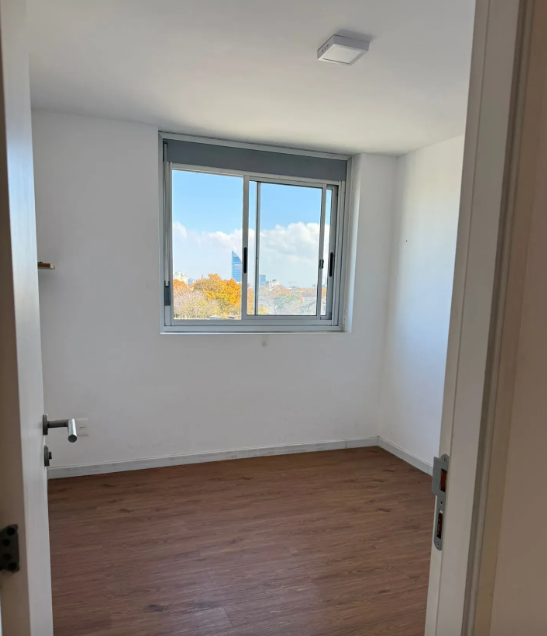 Apartamento de 2 Dormitorios y Cochera en Tres Cruces · Foto 5