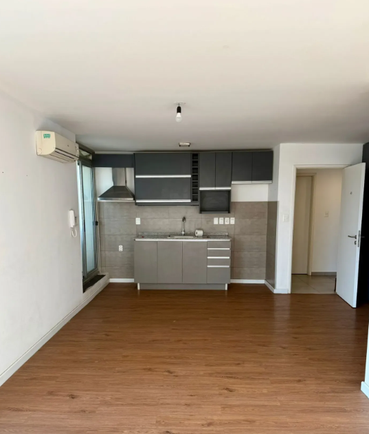 Apartamento de 2 Dormitorios y Cochera en Tres Cruces · Foto 3